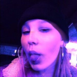 Meet your Posher, Isabella